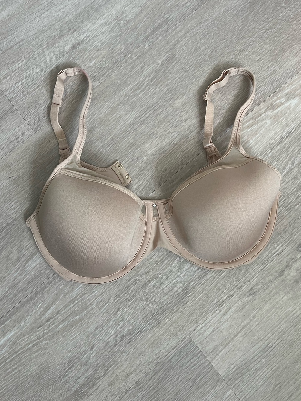 Bali Smooth Nude Underwire T-Shirt Bra 36c style 3439